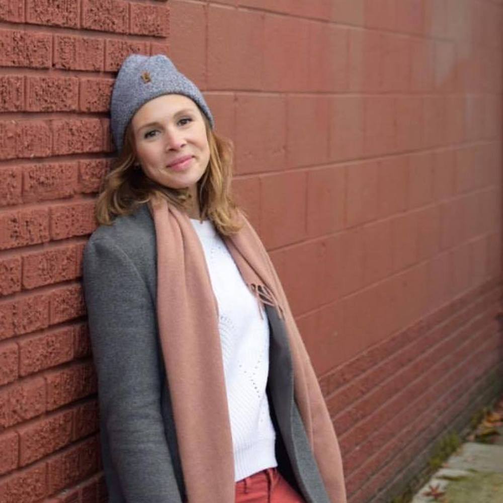 Meet your Posher, Emma